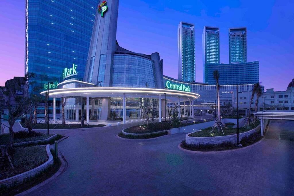 Homy 2 Bedroom Apartment Near Shopping Malls Jakarta Buitenkant foto